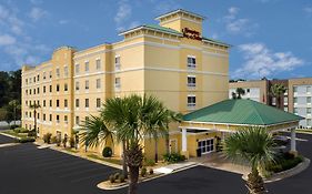 Hampton Inn & Suites