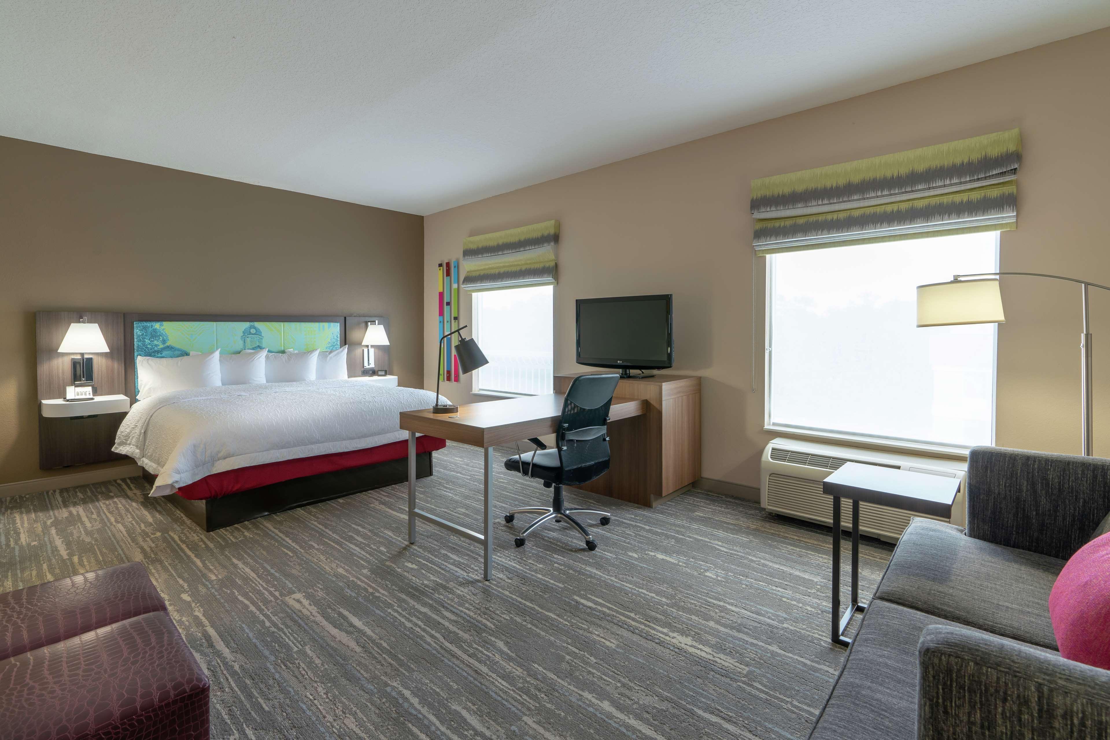 Hampton Inn & Suites Lake Stadt Exterior foto